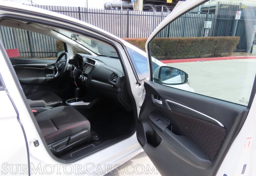 2020 Honda Fit Sport - Image 19