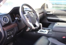 2019 Toyota Tundra 4x4 Limited - Image 12