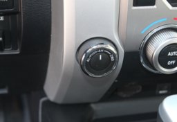 2019 Toyota Tundra 4x4 Limited - Image 60