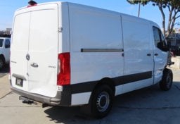 2022 Mercedes-Benz Sprinter - Image 9