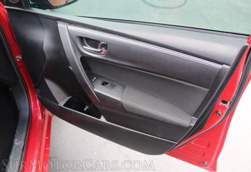 2018 Toyota Corolla - Image 31