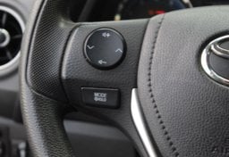 2018 Toyota Corolla - Image 35