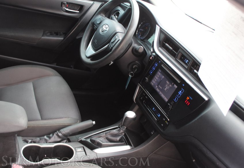 2018 Toyota Corolla - Image 44