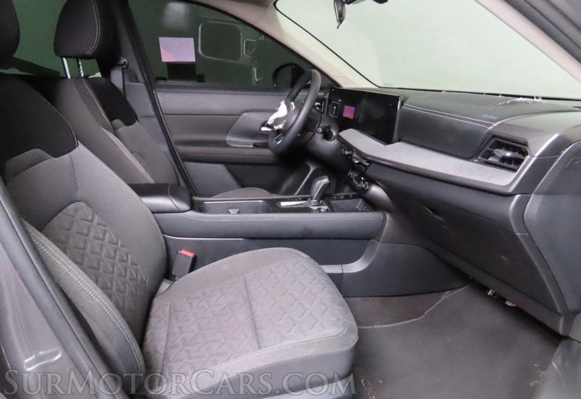 2026 Nissan Kicks SV - Image 24