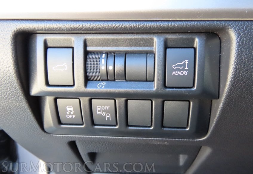 2015 Subaru Outback Limited - Image 29