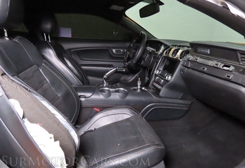 2019 Ford Mustang Premium - Image 38
