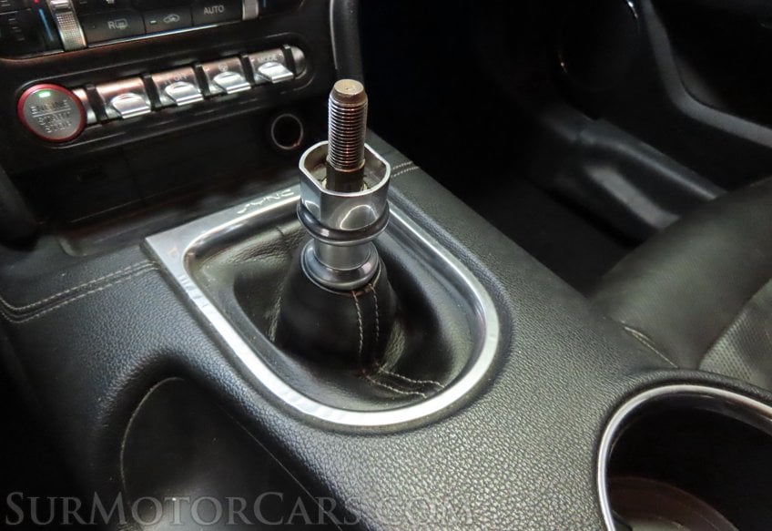 2019 Ford Mustang Premium - Image 23