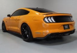 2019 Ford Mustang Premium - Image 8