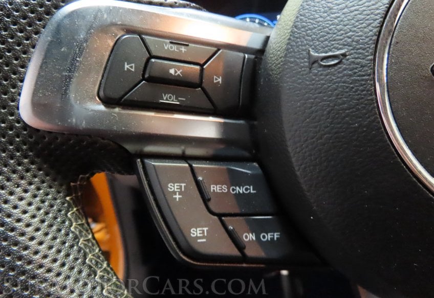 2019 Ford Mustang Premium - Image 28