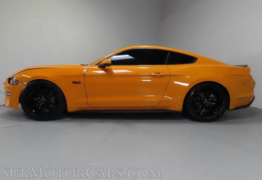 2019 Ford Mustang Premium - Image 5
