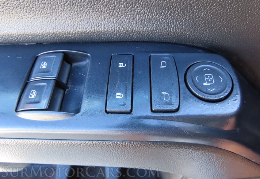 2018 GMC Sierra 3500HD Regular Cab - Image 25