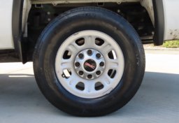 2018 GMC Sierra 3500HD Regular Cab - Image 29