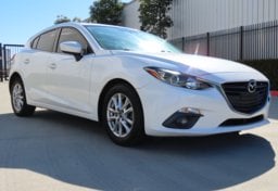 2016 Mazda Mazda3 i Grand Touring - Image 3
