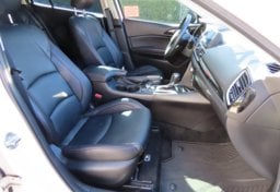 2016 Mazda Mazda3 i Grand Touring - Image 25