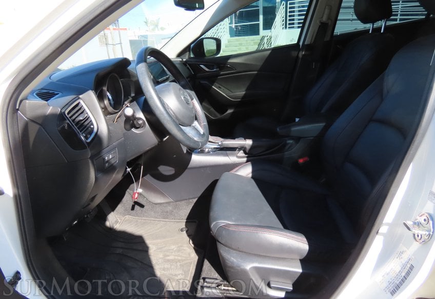 2016 Mazda Mazda3 i Grand Touring - Image 24