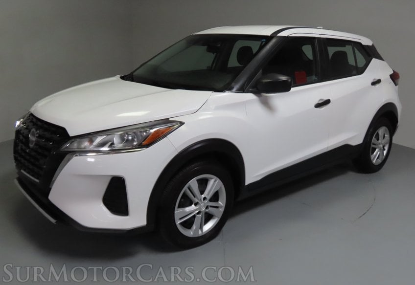 2024 Nissan Kicks S - Image 2