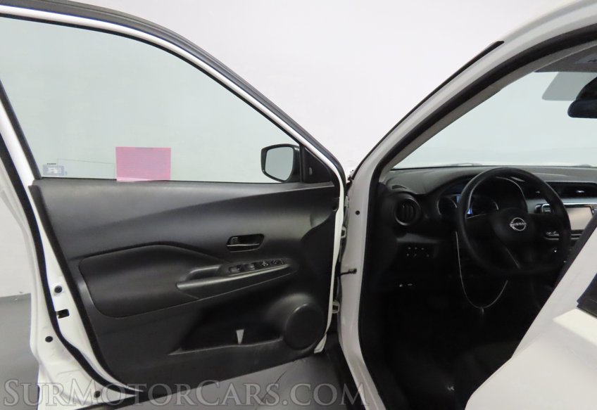 2024 Nissan Kicks S - Image 19