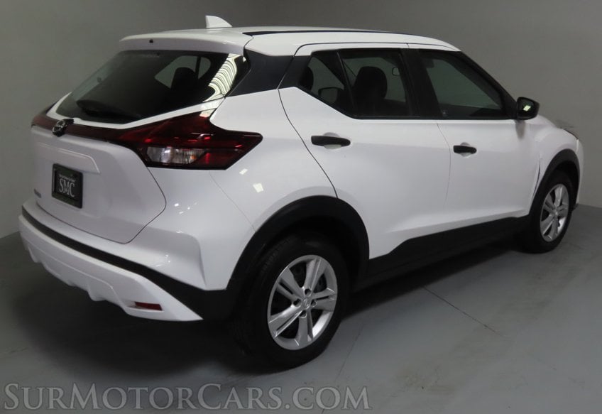 2024 Nissan Kicks S - Image 10