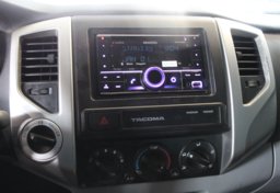 2015 Toyota Tacoma 4WD V6 - Image 36