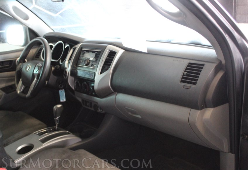 2015 Toyota Tacoma 4WD V6 - Image 45