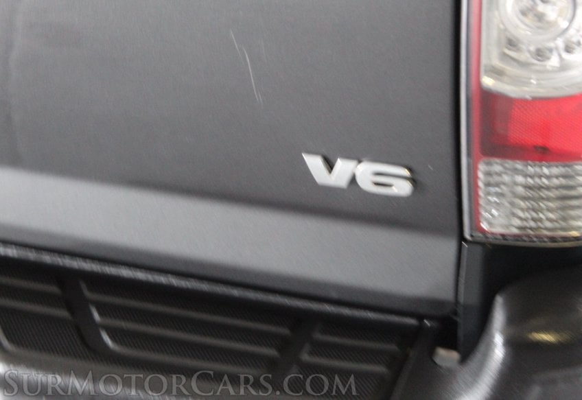 2015 Toyota Tacoma 4WD V6 - Image 15