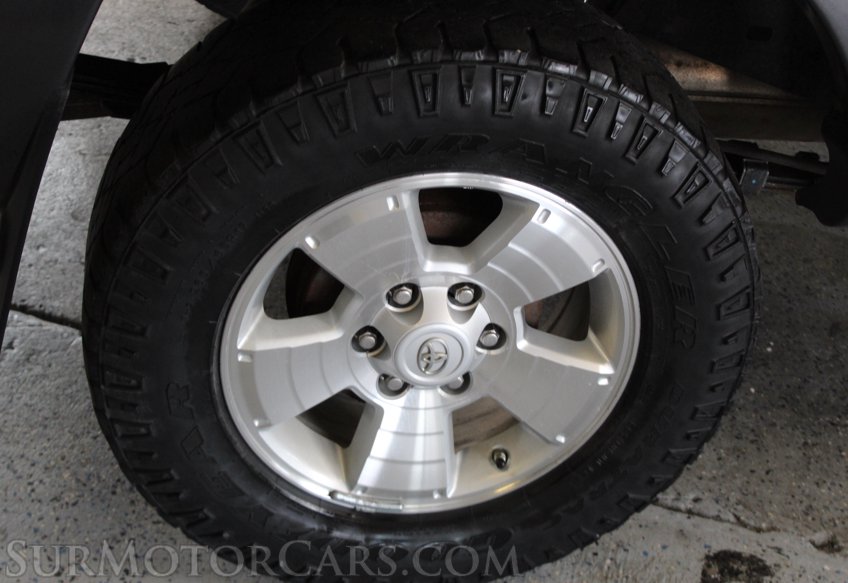 2015 Toyota Tacoma 4WD V6 - Image 23