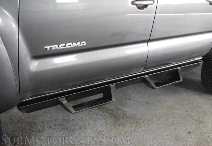 2015 Toyota Tacoma 4WD V6 - Image 18