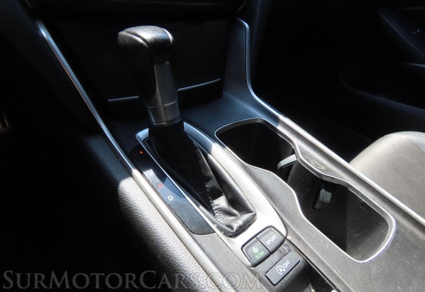 2021 Honda Accord Sport - Image 13