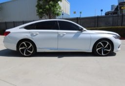 2021 Honda Accord Sport - Image 6