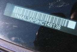 2017 Nissan Altima SR - Image 35