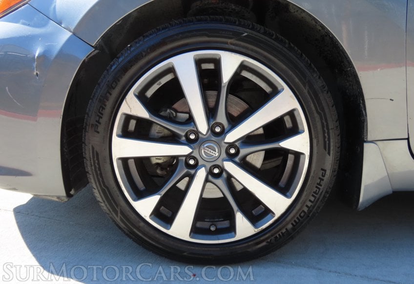2017 Nissan Altima SR - Image 41