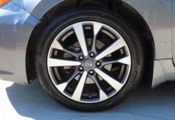 2017 Nissan Altima SR - Image 41