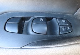 2017 Nissan Altima SR - Image 33