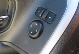 2017 Nissan Altima SR - Image 29