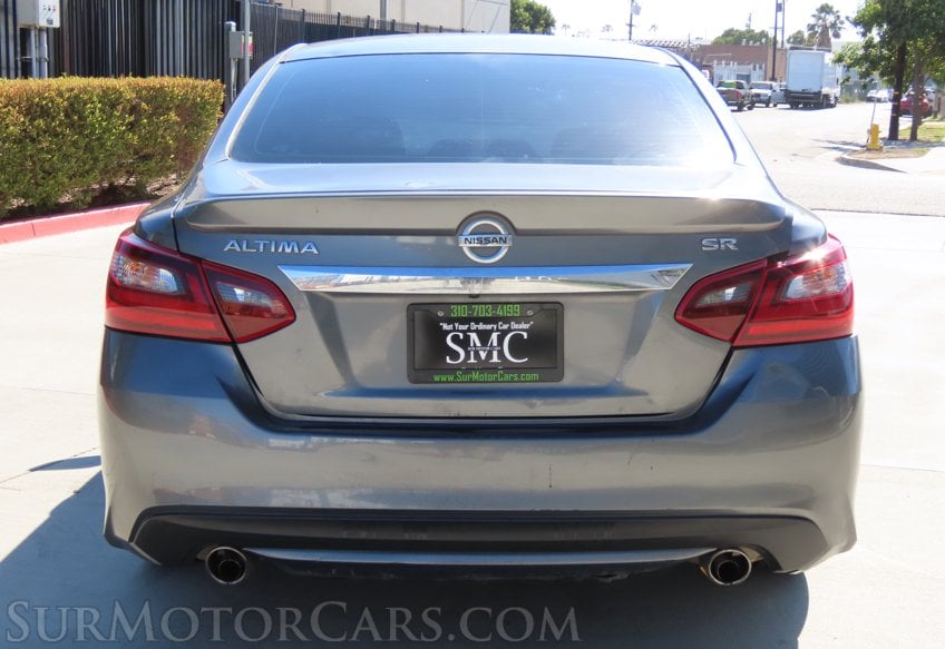 2017 Nissan Altima SR - Image 11