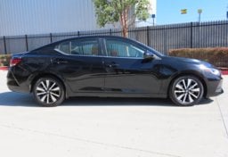 2022 Nissan Sentra SV - Image 5