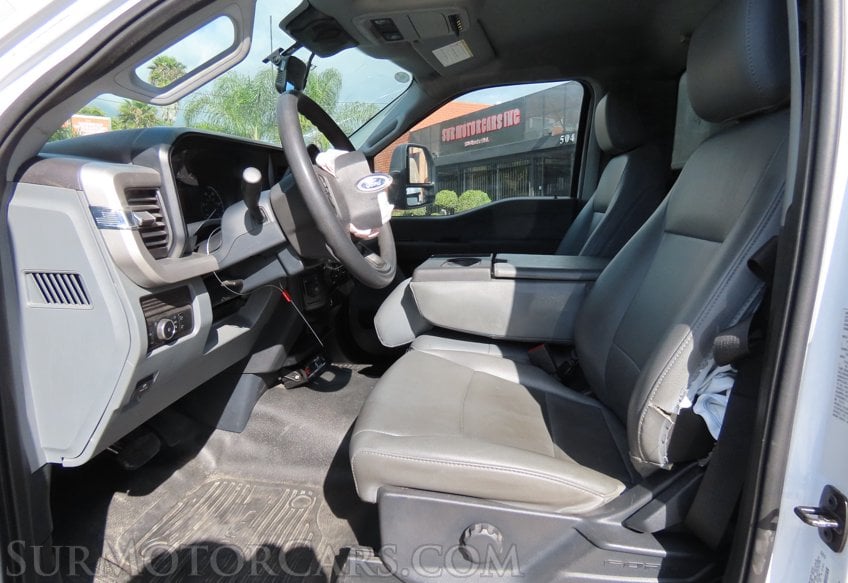 2024 Ford F-450 Super Duty XL - Image 39