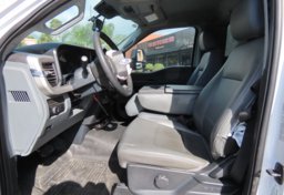 2024 Ford F-450 Super Duty XL - Image 39
