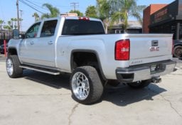 2015 GMC Sierra 2500HD SLT - Image 8