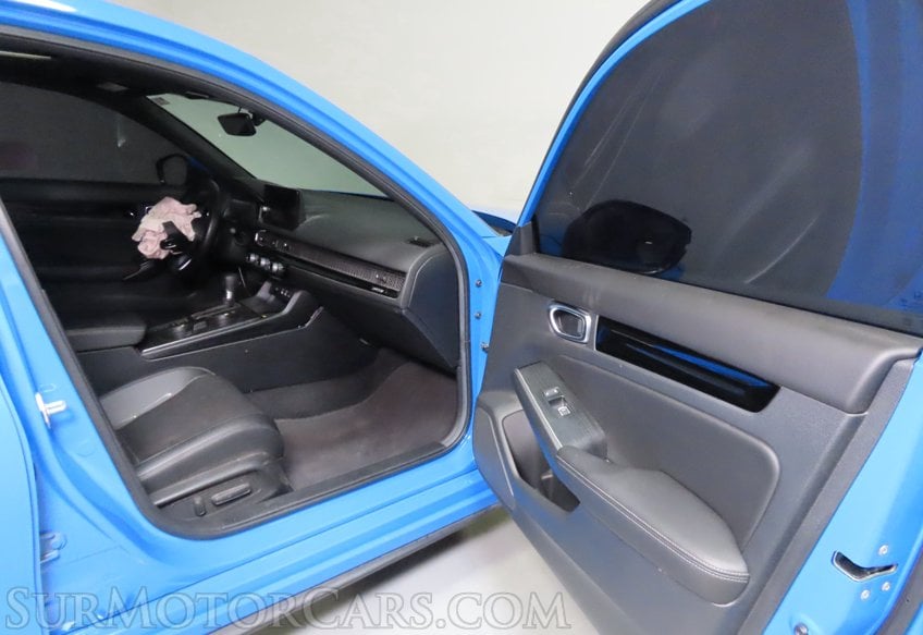 2024 Honda Civic Sport Touring - Image 22