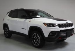 2026 Jeep Compass Trailhawk - Image 1