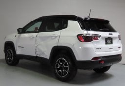 2026 Jeep Compass Trailhawk - Image 9