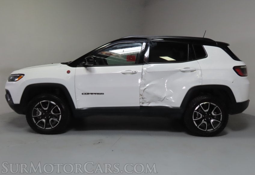 2026 Jeep Compass Trailhawk - Image 6