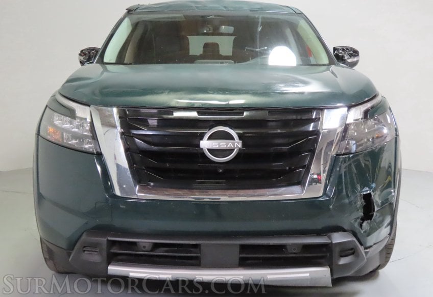 2025 Nissan Pathfinder SL - Image 9