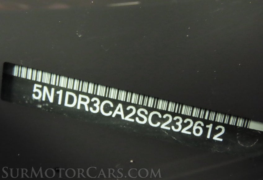 2025 Nissan Pathfinder SL - Image 34