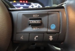 2025 Nissan Pathfinder SL - Image 41