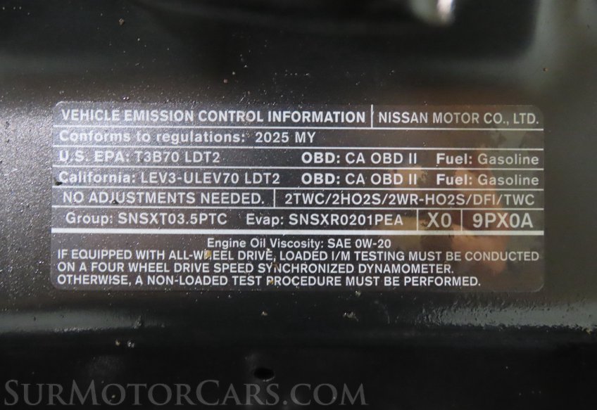 2025 Nissan Pathfinder SL - Image 39