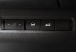 2025 Nissan Pathfinder SL - Image 38