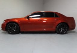 2021 Chrysler 300 Touring - Image 5