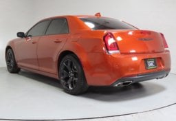 2021 Chrysler 300 Touring - Image 8